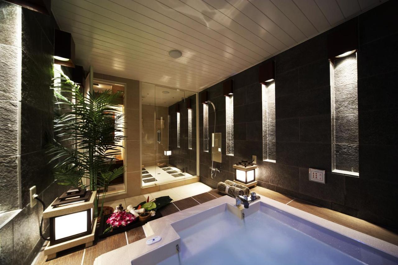 Le Ciel Spa & Resort (Adults Only) Цуруґашіма Екстер'єр фото